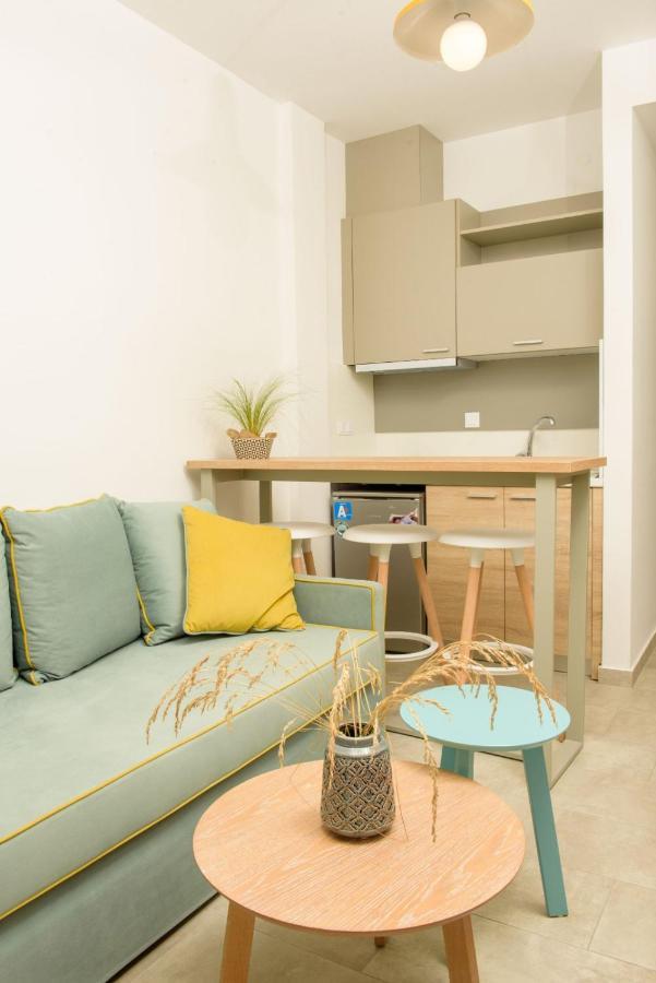 Appartement Στ' Ακρογιάλι à Nea Roda Extérieur photo