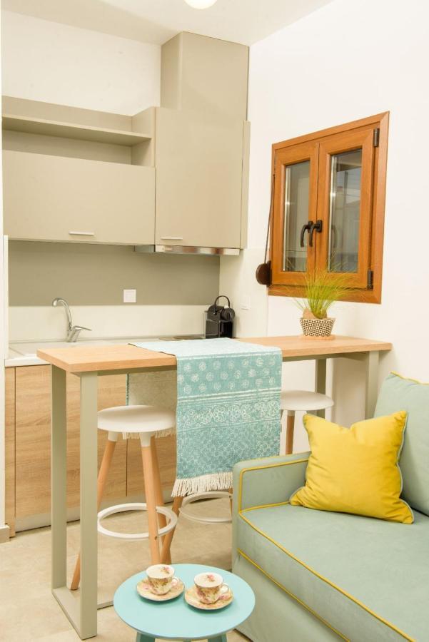 Appartement Στ' Ακρογιάλι à Nea Roda Extérieur photo