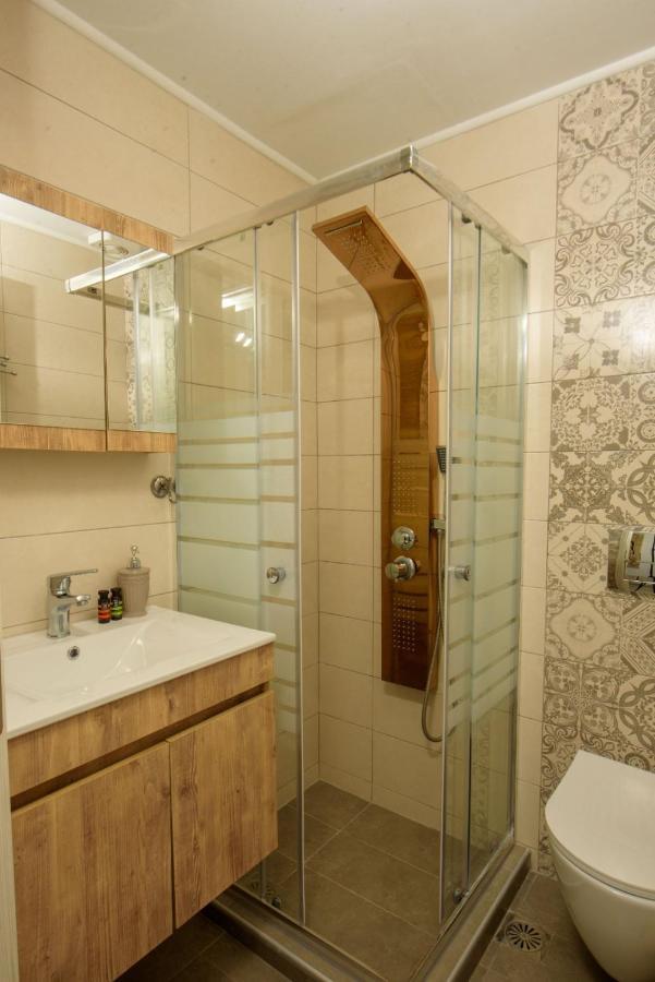 Appartement Στ' Ακρογιάλι à Nea Roda Extérieur photo